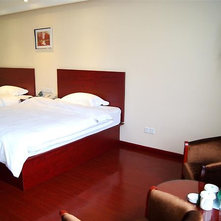 Greentree Inn Anhui Huaibei Renmin Road Business Hotel מראה חיצוני תמונה