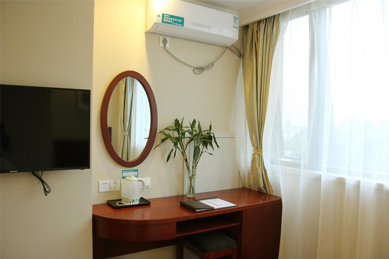 Greentree Inn Anhui Huaibei Renmin Road Business Hotel מראה חיצוני תמונה