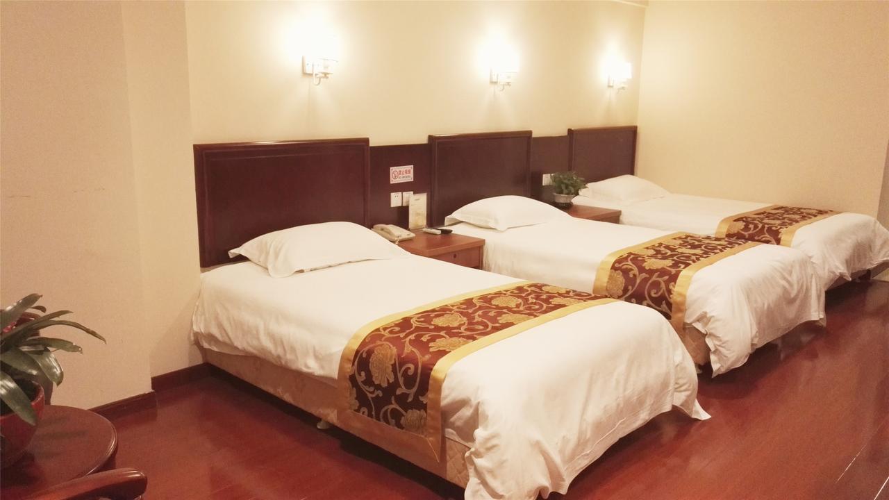 Greentree Inn Anhui Huaibei Renmin Road Business Hotel מראה חיצוני תמונה